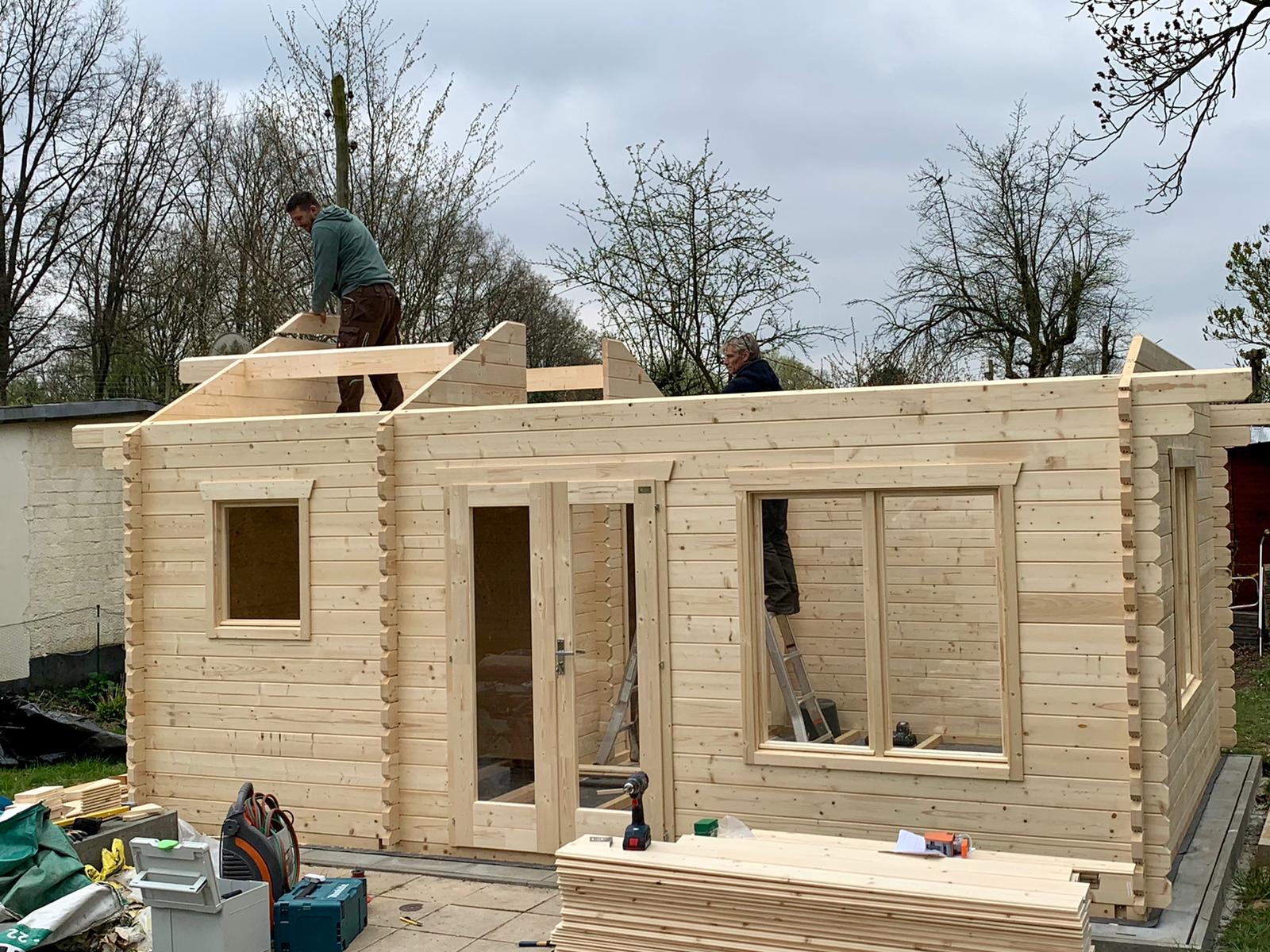 GARTENHÄUSER & CARPORTS